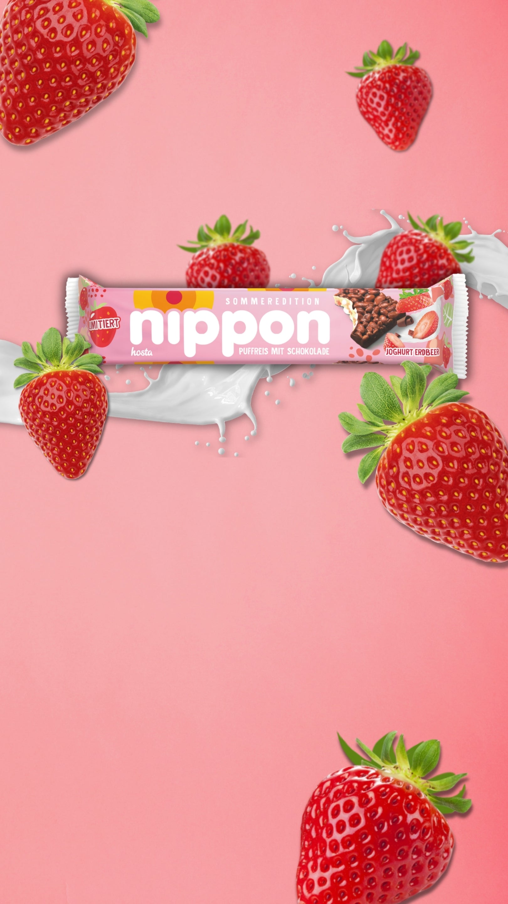 Produktbild von nippon Joghurt Erdbeer auf rosafarbenem Hintergrund mit Erdbeeren und weißen Milchklecksern 